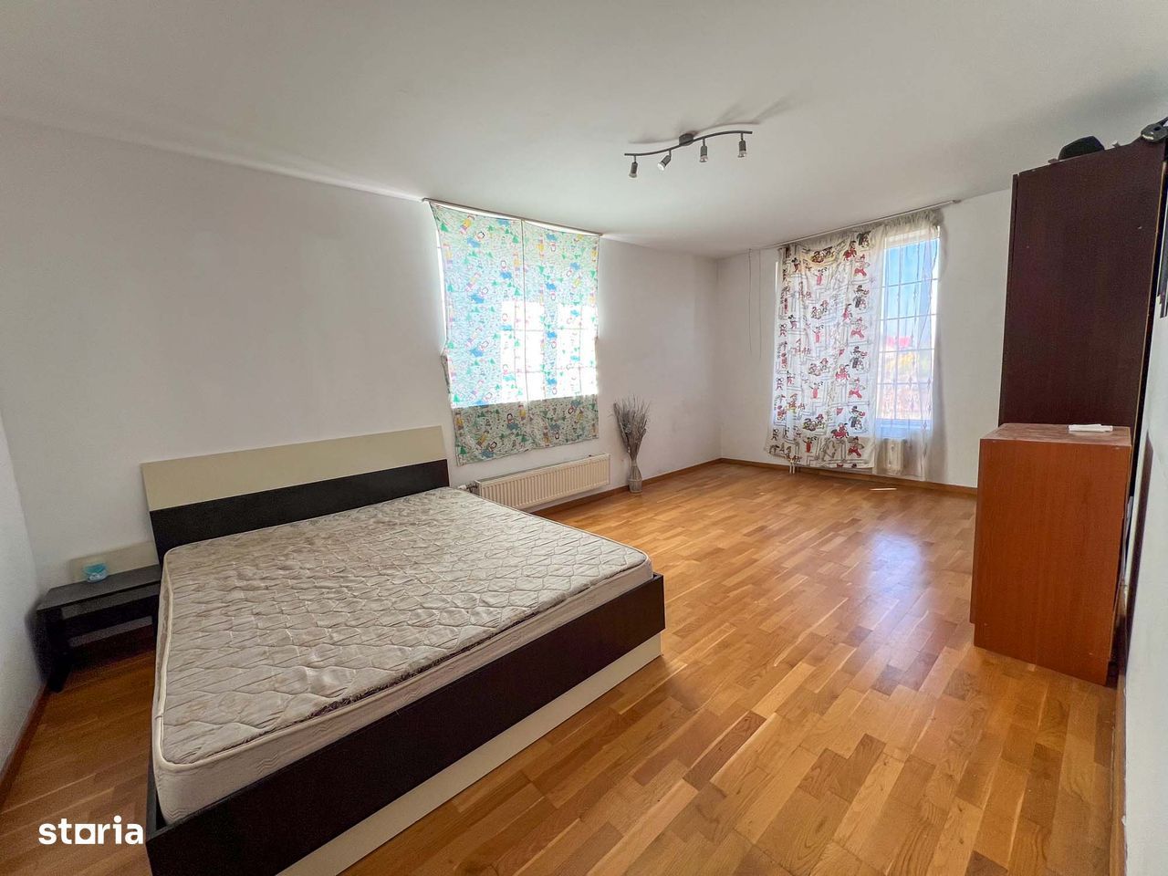 Casă Luminoasă Centura A0 Ideală Familie (Renovare) Echipe Muncitori - Poză 7