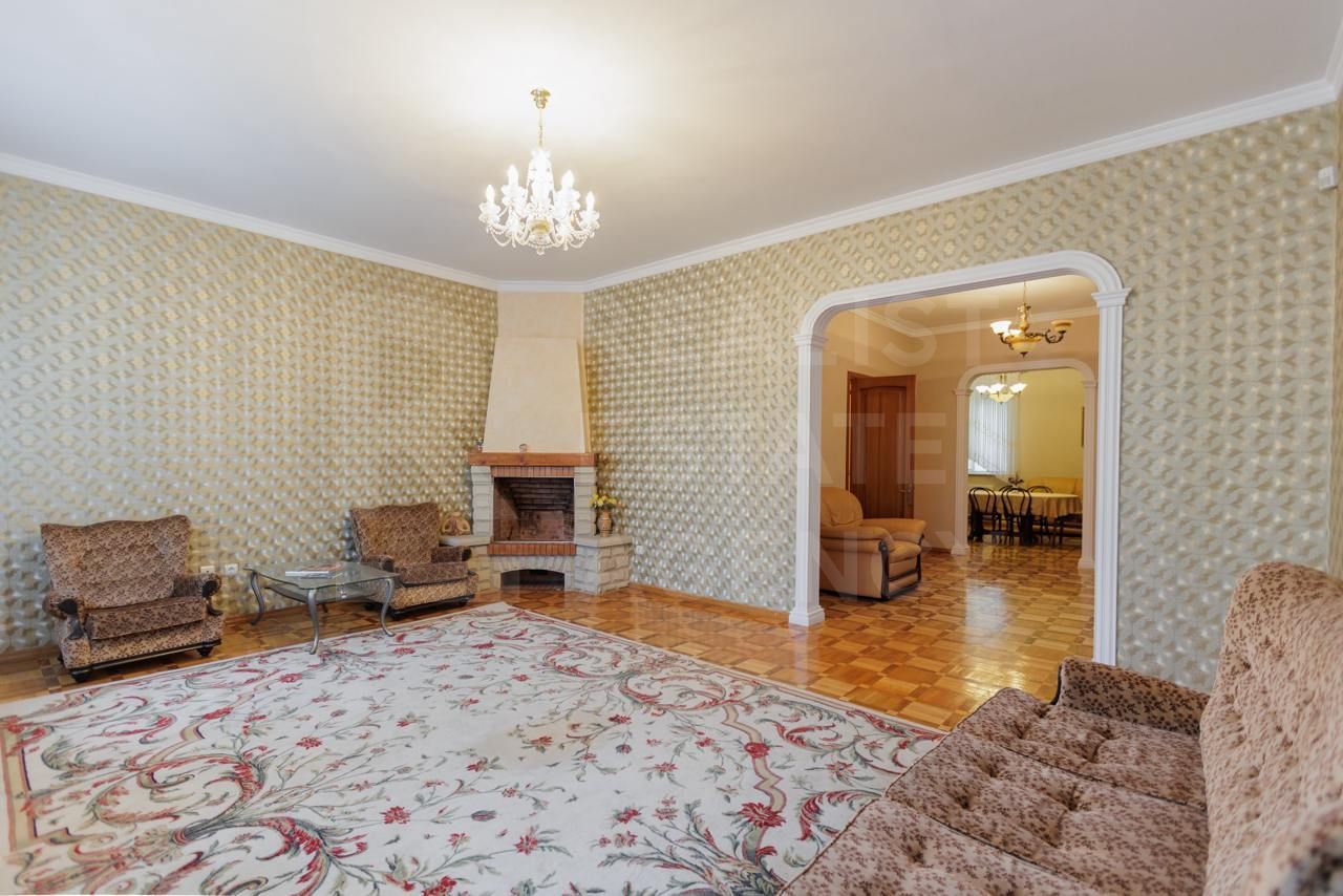 Chirie, casă, 3 nivele, 5 camere, Mihail Berezovschi, Telecentru - Poză 2