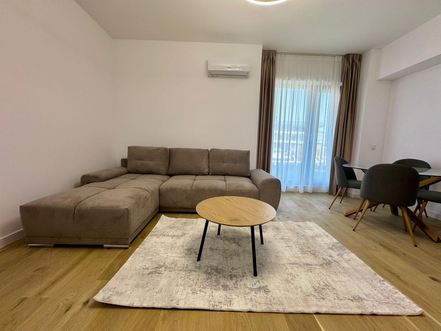 AP. 3 CAMERE- FIRST ESTATES, PET-FRIENDLY, POMPA DE CALDURA - Poză 2
