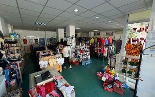 Spatiul comercial cu vitrina, vad excelent trafic, Fortuna Arad - Poză 1