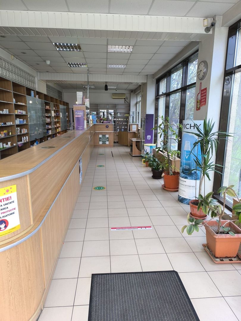 Spațiu Comercial  - VAD EXCELENT la Bulevard. - Poză 2
