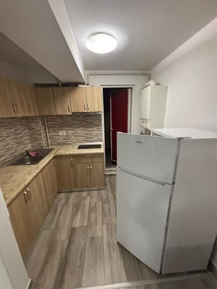 De inchiriat garsoniera , Liberty Centre - Poză 5