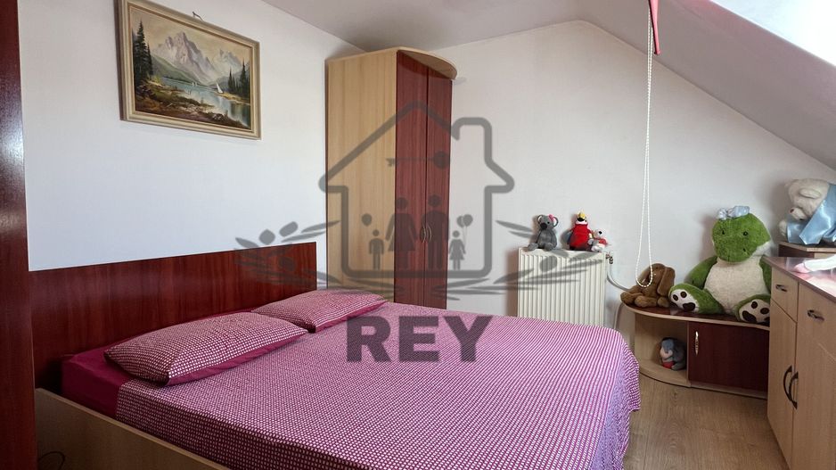 De vanzare- Apartament 3 camere str Luptei - Poză 5