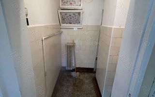 Garsoniera in bloc interbelic | Parc Cismigiu  | De renovat | Etaj 1/5 - Poză 2