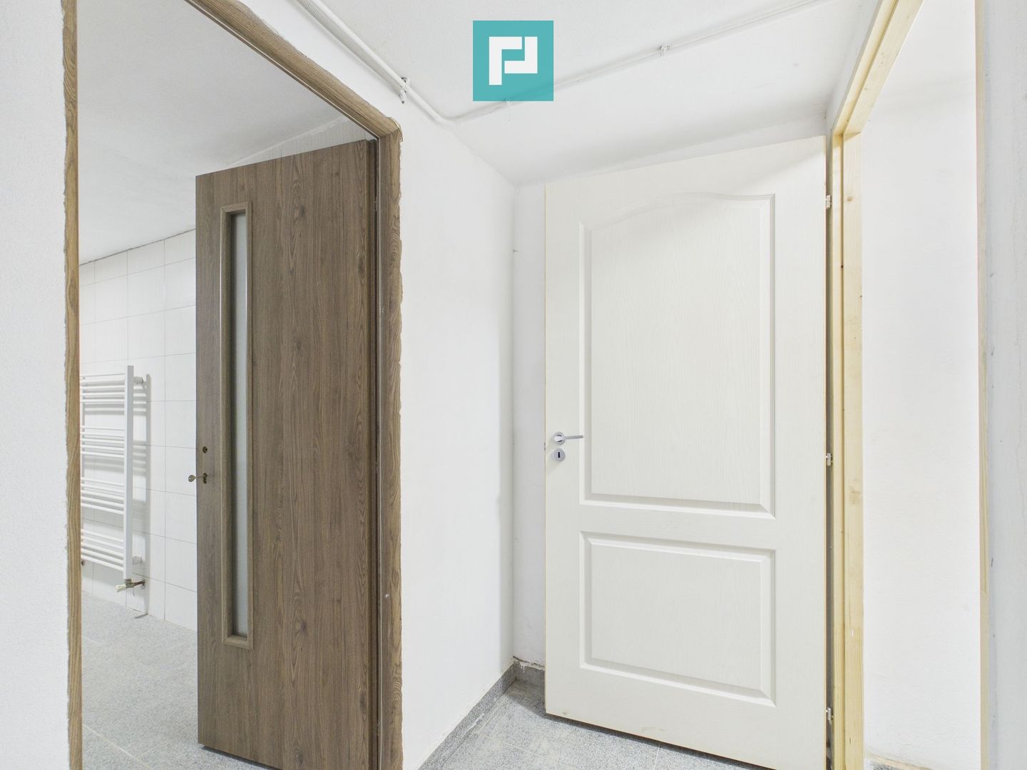 Apartament trei camere strada Cozia - Poză 5