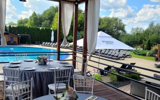 Proprietate unică de vânzare – piscină, restaurant, terasă - Poză 2
