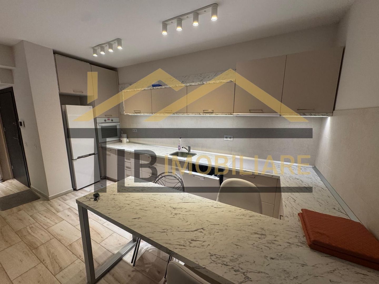 Apartament de 2 camere, 56mp, parcare, pet friendly, Zona Centrala - Poză 5