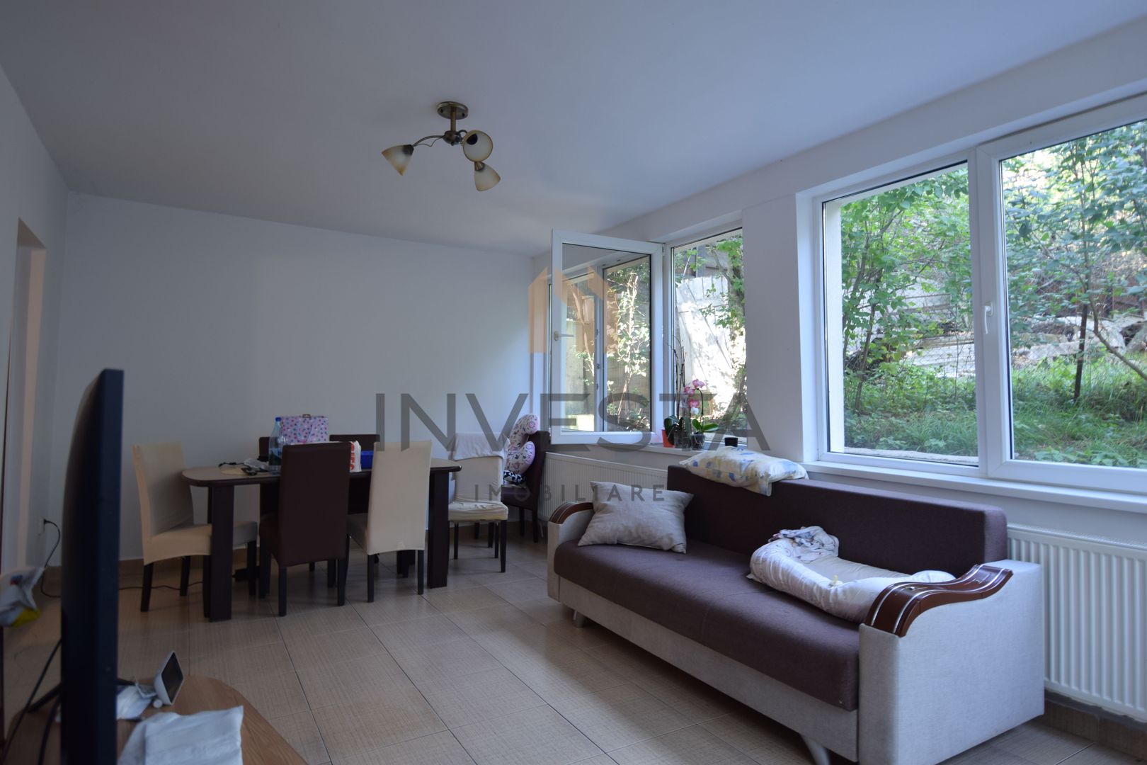 CASA INDIVIDUALA DE VANZARE 780 MP TEREN - Poză 1