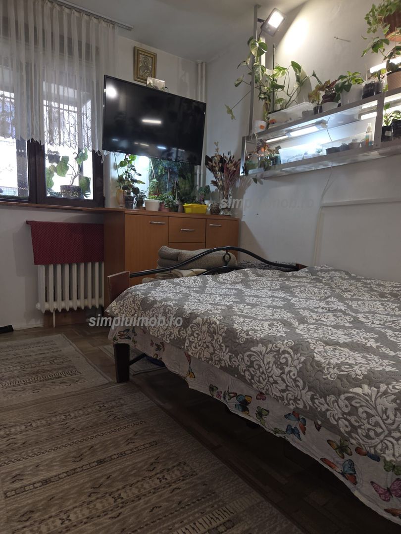 3 camere renovat Brancoveanu stradal Sector 4 - Poză 6