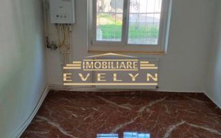 Camera de vanzare, zona Liceului Pedagogic - Poză 1