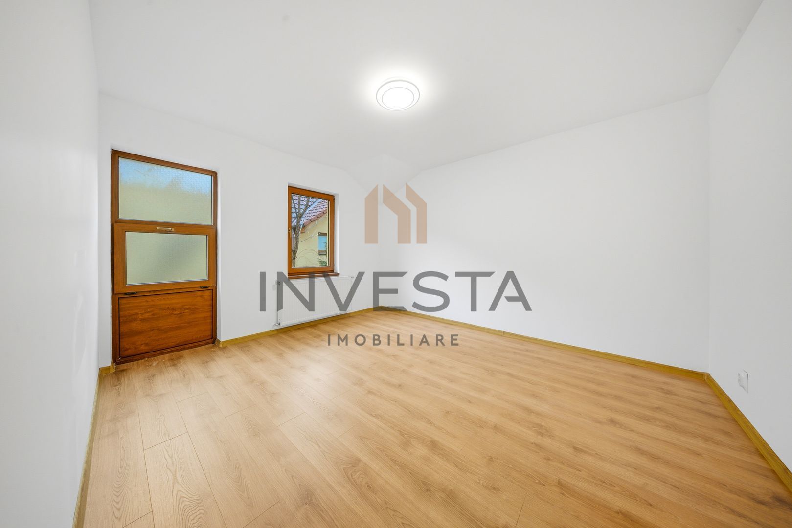 Apartament 3 camere cu gradina proprie si parcare, Grand Hotel Italia - Poză 9