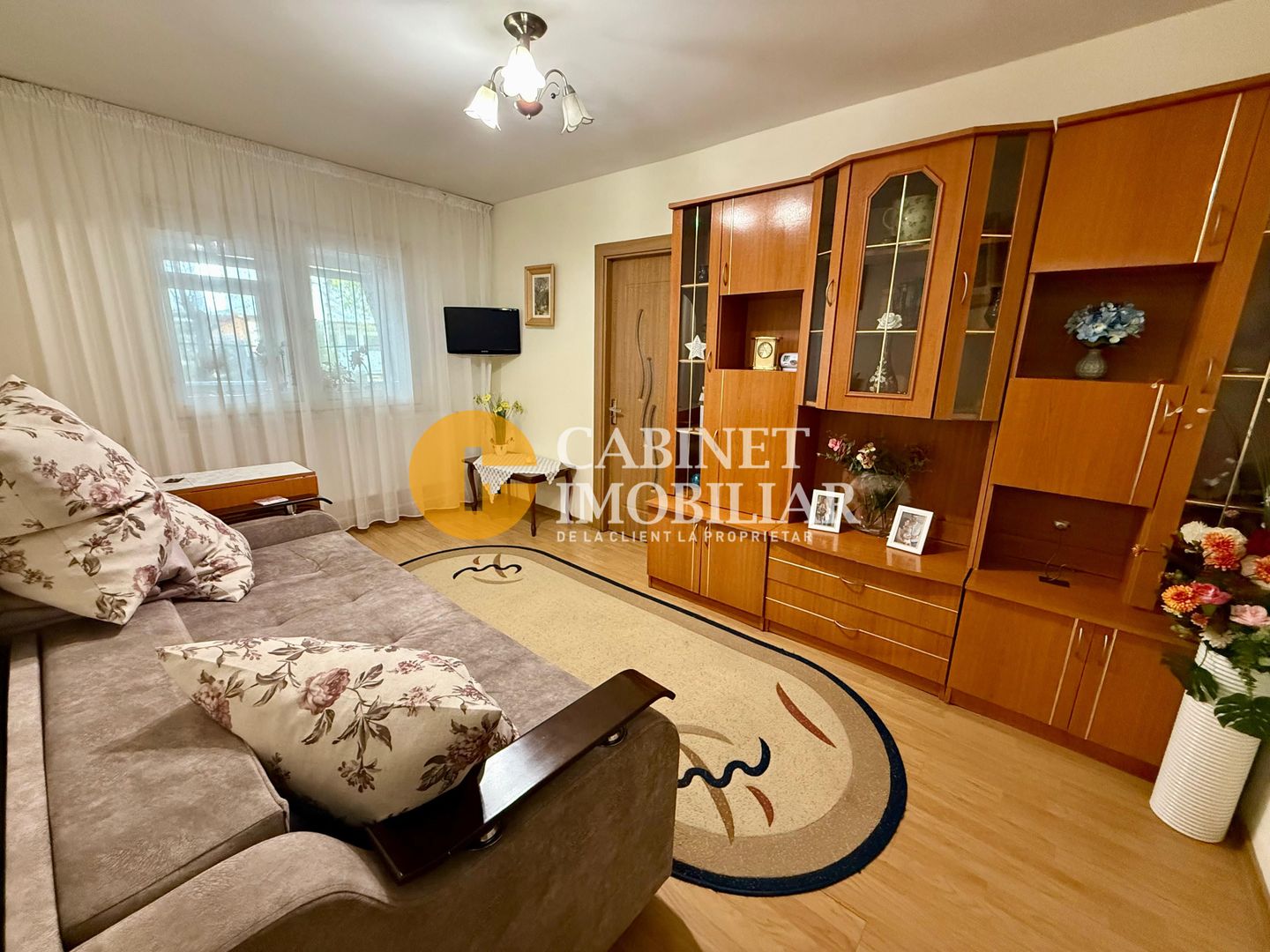 Apartament cu 2 camere -  Zona Alexandru cel Bun - Poză 1