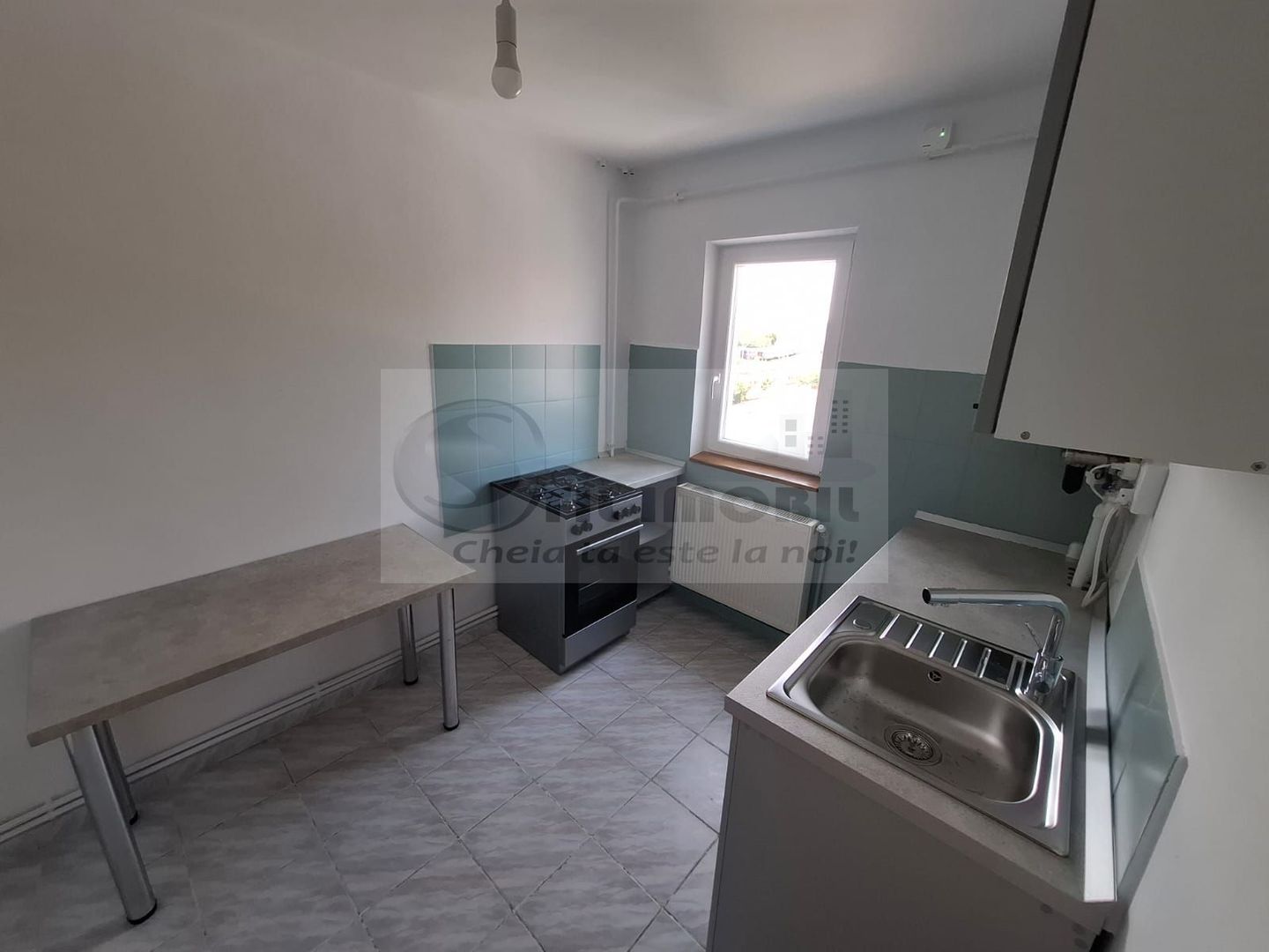 Apartament cu o camera, zona Gara, 3/4 - 73.000 euro ! - Poză 4
