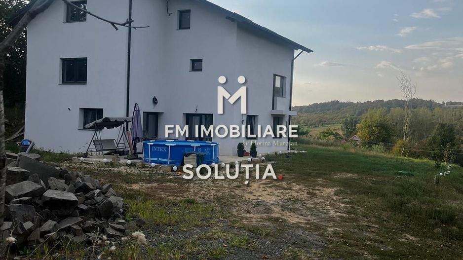 Casă/pensiune spațioasă în Berchez, Maramureș! - Poză 10