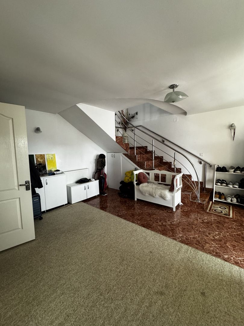 Casa de Vânzare cu lac - Poză 7