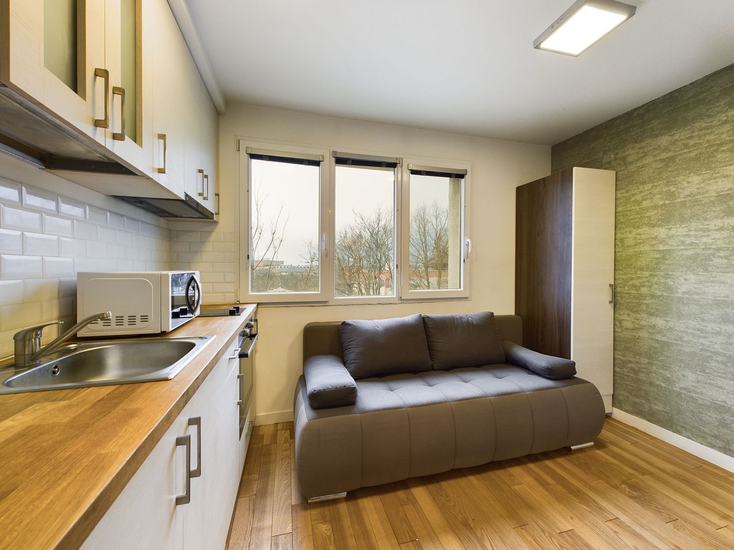 Garsonieră confort 1 în zona Sânnicolau Mic - Poză 3