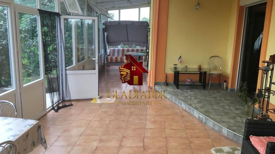 Vila impresionanta in Bucium - Visani - Str. Regina Maria - 2000 mp - Poză 2