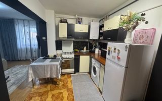 APARTAMENT 3 CAMERE ETAJ 3 VISOI - Poză 7