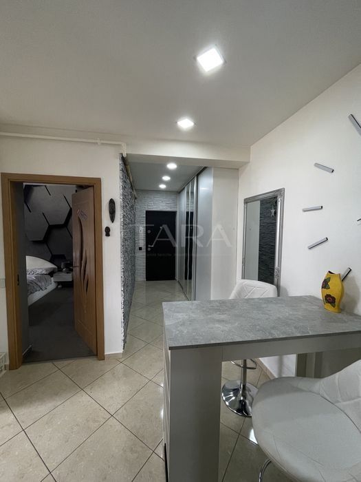 Apartament cu 3 camere, balcon, zona Florilor – Florești. - Poză 2