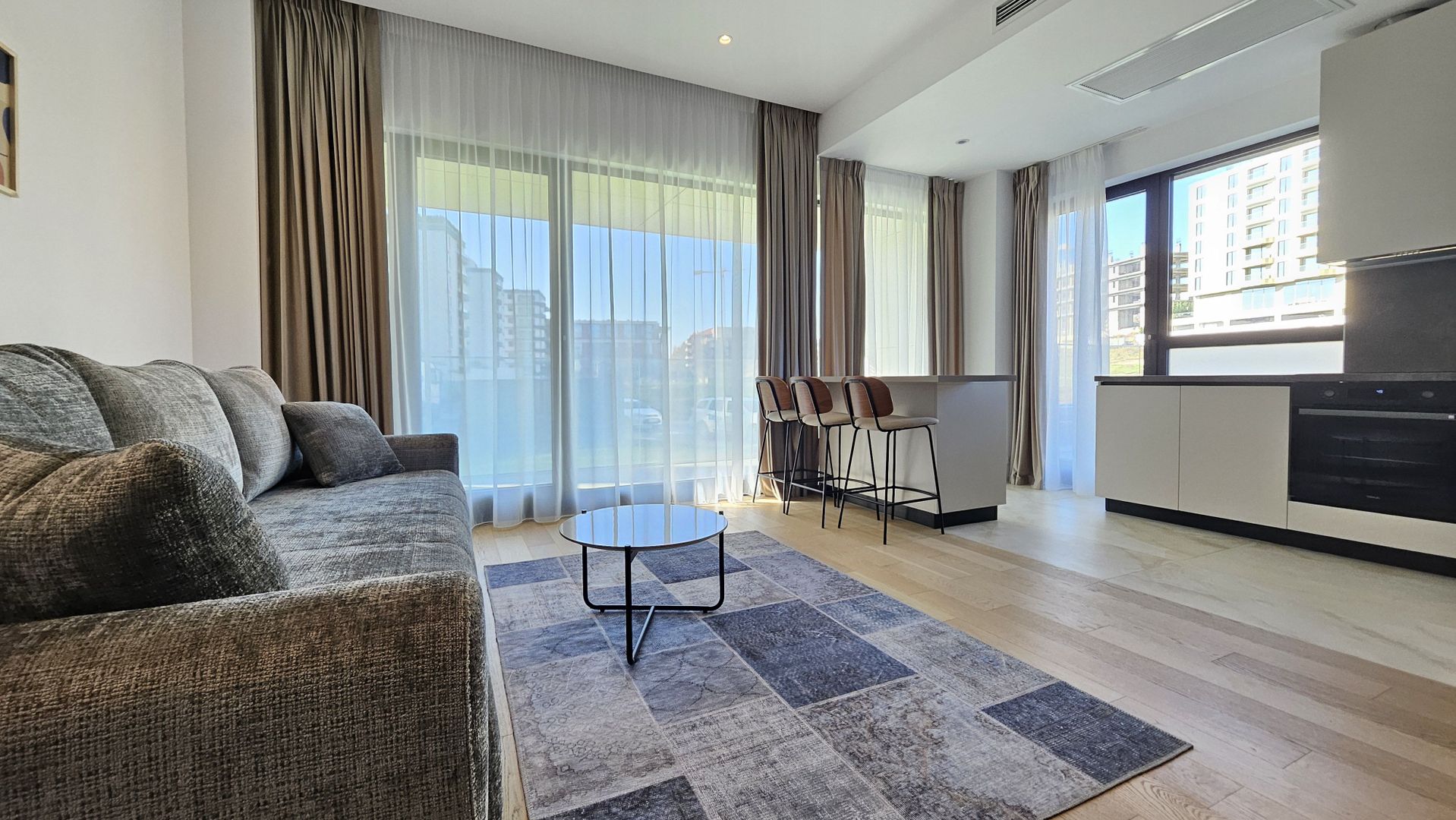 2 Camere + Parcare, terasa 40mp, One Lake Club - Poză 11