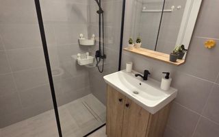 Proprietar, garsoniera Titan, 1 minut metrou, prima inchiriere - Poză 4