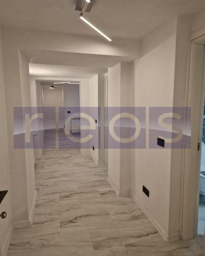 Inchiriere duplex  Premium 5 camere ( Parter+Demisol ) in vila Piata Romana - Poză 3
