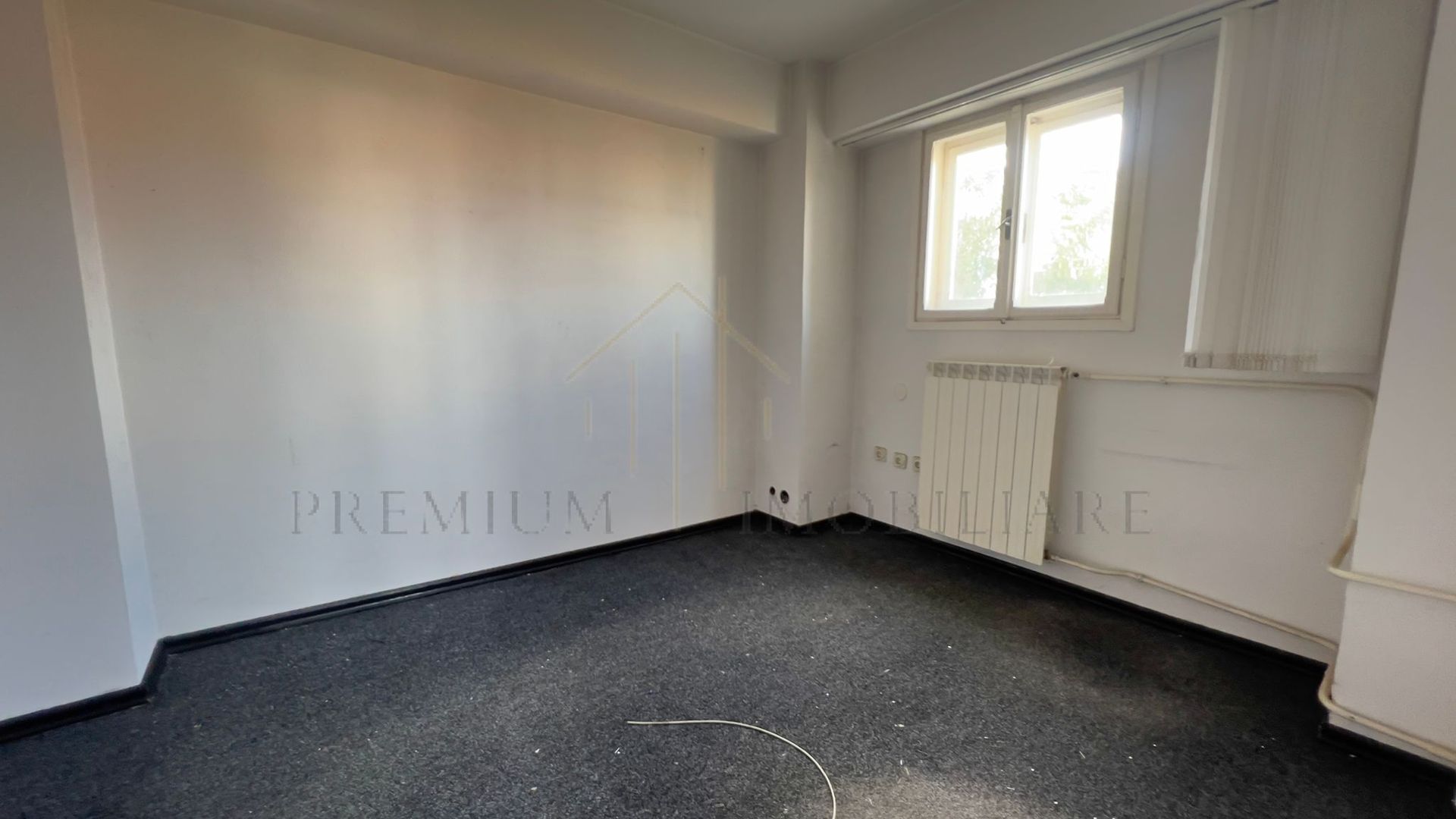 CLADIRE DE BIROURI - Poză 6