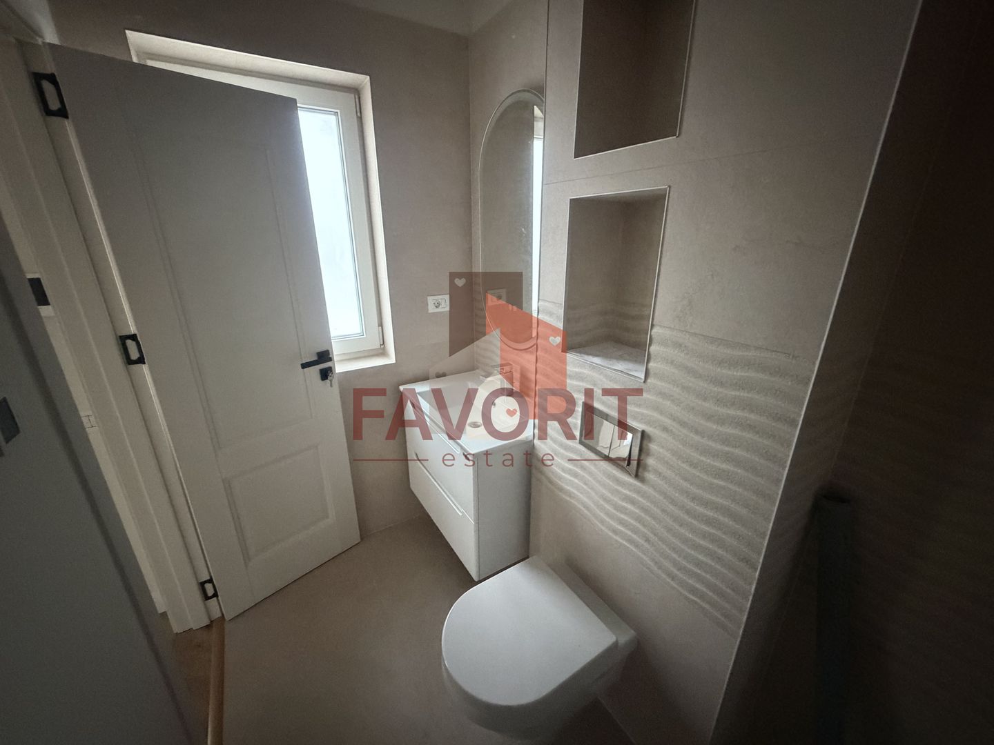 Disponibila imediat. Zona centrala. Toate utilitatile si asfalt - Poză 16