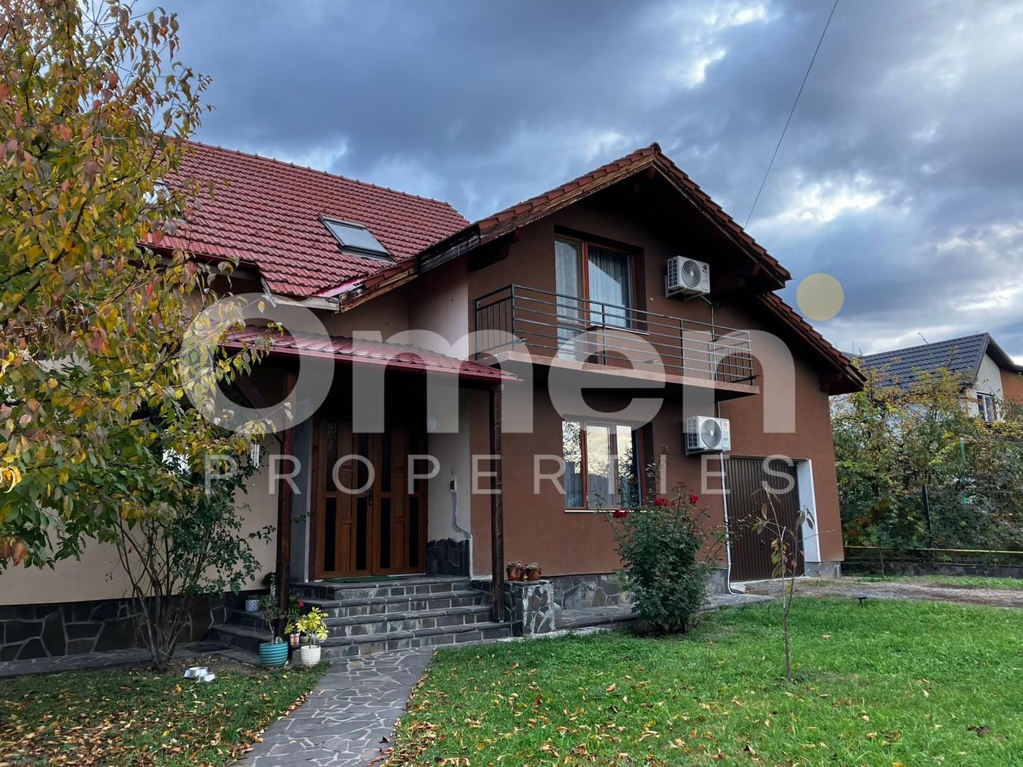 Vilă de închiriat – 260 mp utili, teren 1300 mp, 5 dormitoare, 3 băi, 3 balcoane - Poză 24