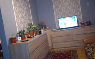 BRASADAS vinde ap 2 cam etaj 4/4 in Solidaritatii - Poză 4