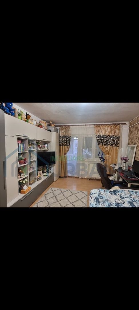 Apartament 2 camere decomandat - Poză 1