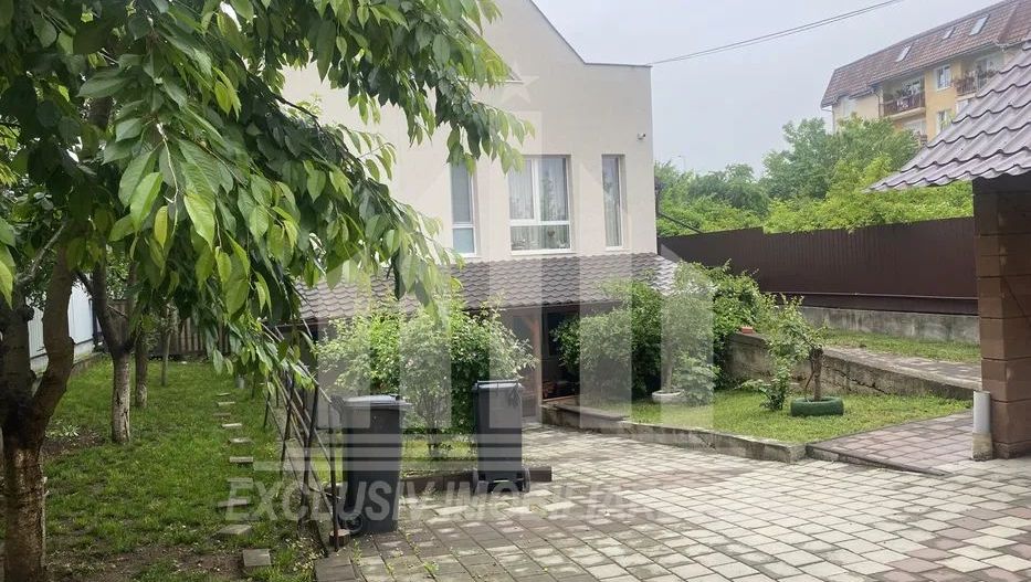 Imobil pretabil pensiune, clinica, spatiu birouri, Cetate - Poză 2