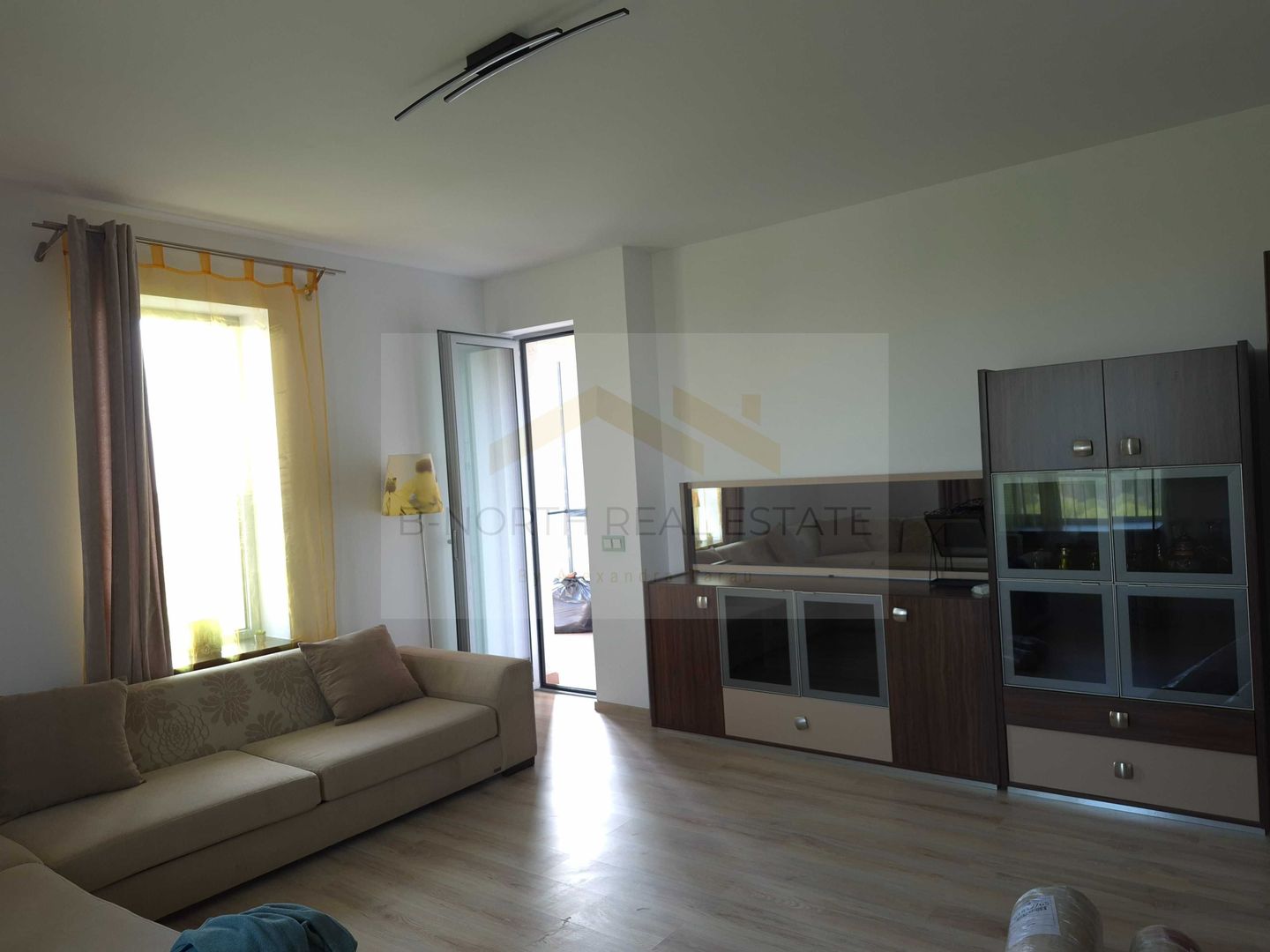 Apartament de închiriat 3 camere Asmita Gardens | 100 mp | Etaj 12 | Parcare - Poză 2