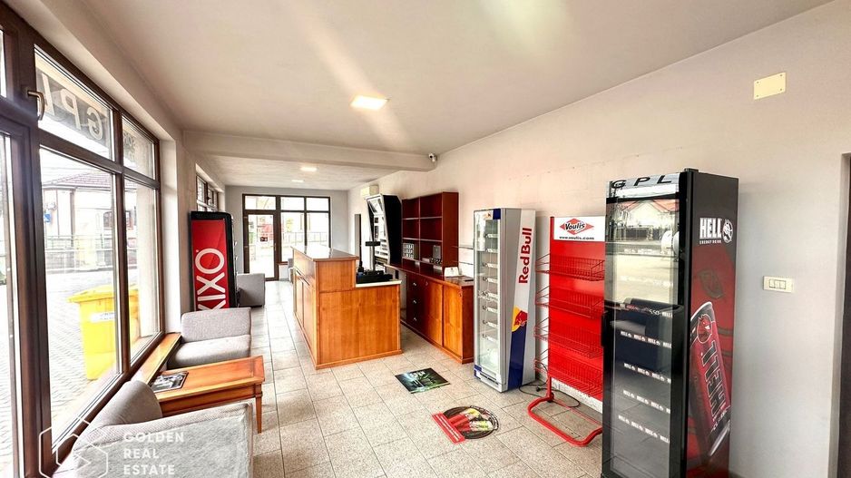 Spatiu comercial, 3 camere,locatie excelenta, 5 locuri parcare,str Andrei Saguna - Poză 2