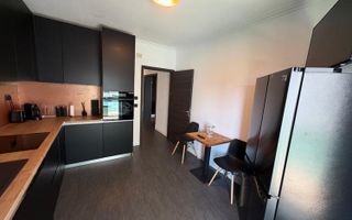 Apartament premium cu 4 camere, terasă panoramică și 2 parcări - Poză 9