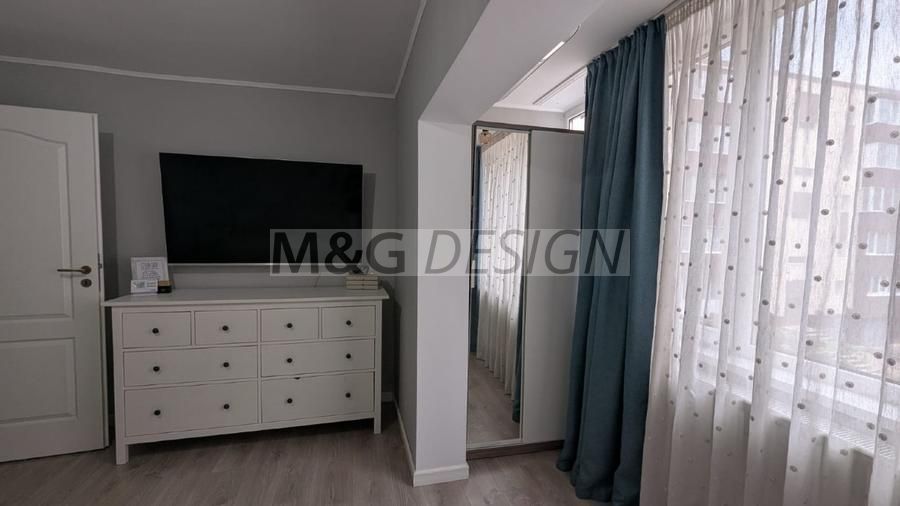 3 camere decomandat etaj 1 zona Dambovita - Poză 7