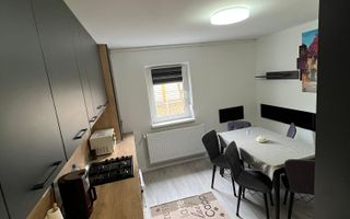 Apartament 3 camere | zona Cedonia - Poză 8