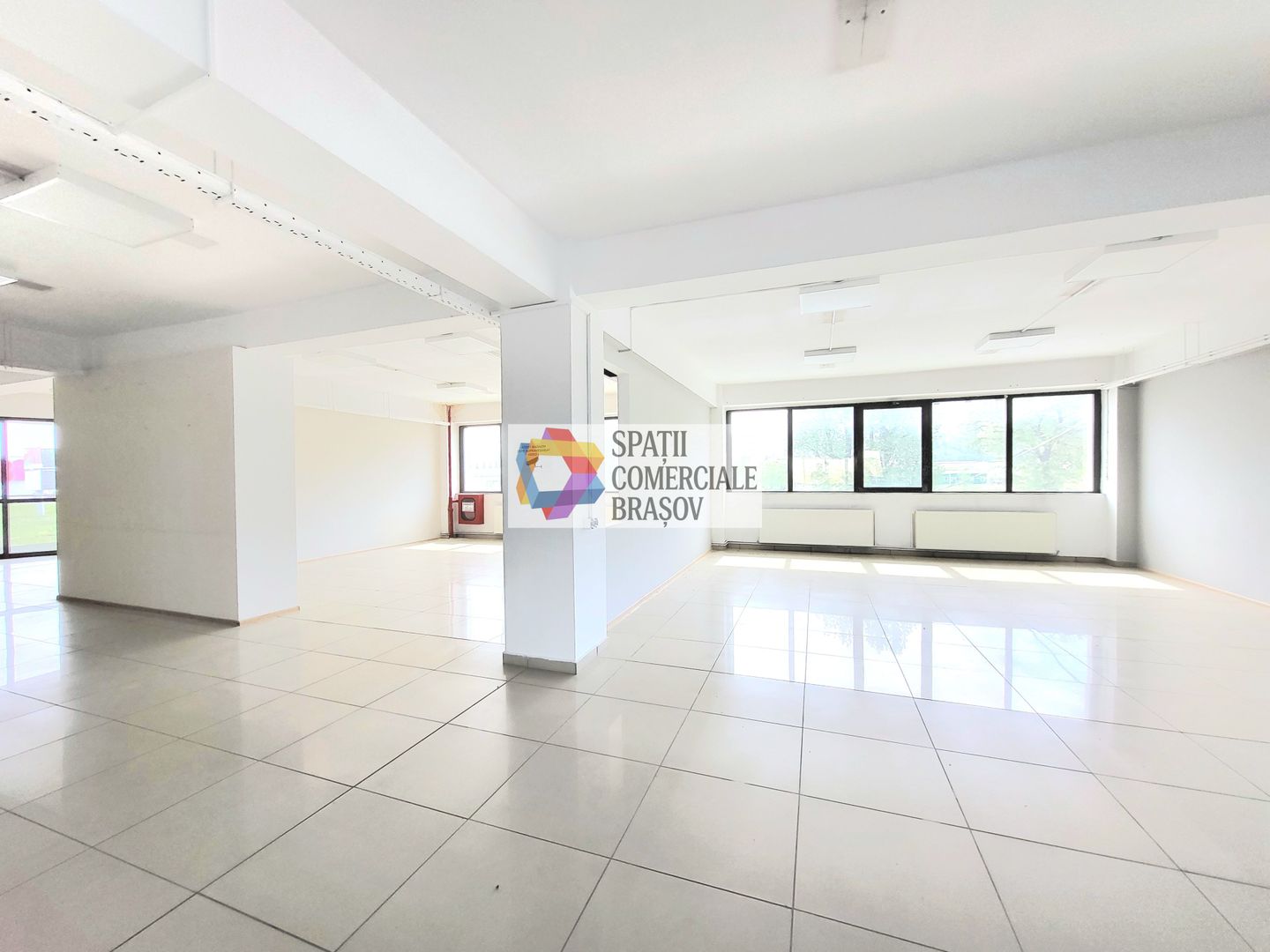 Spatiu comercial de inchiriat - 1.000 mp - Poză 2
