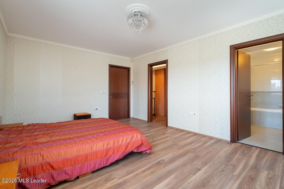 Cernica - Intre Lac si Padure, Vila luxoasa 946 MP, teren 1382 MP - Poză 71