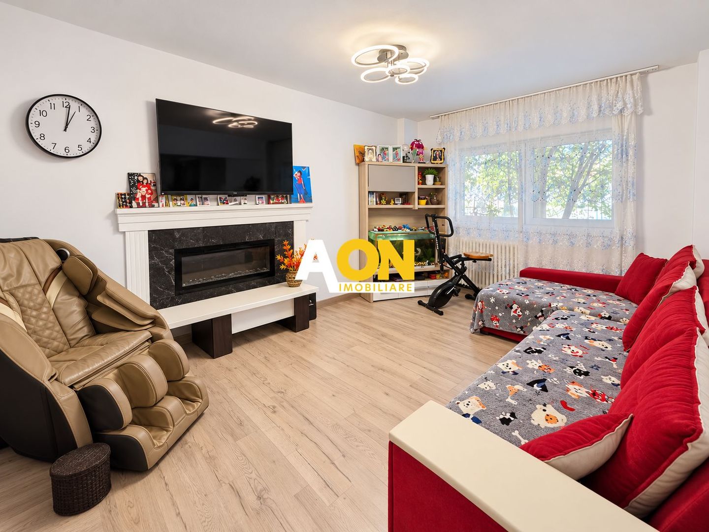 Apartament, 4 camere decomandat, Ampoi 2 - Poză 1