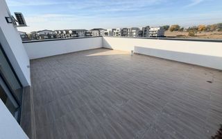 Apartament de tip penthouse cu 45 mp terasa - Poză 1