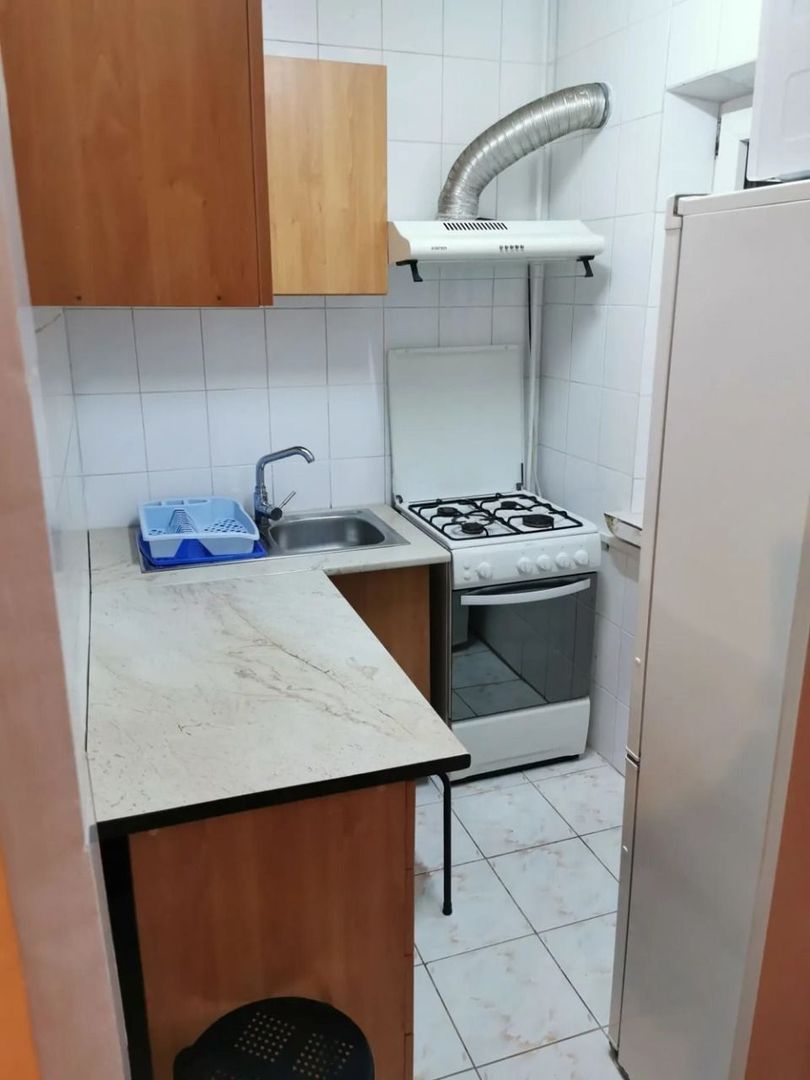 Închiriez garsonieră in cartierul Rovine - Poză 4