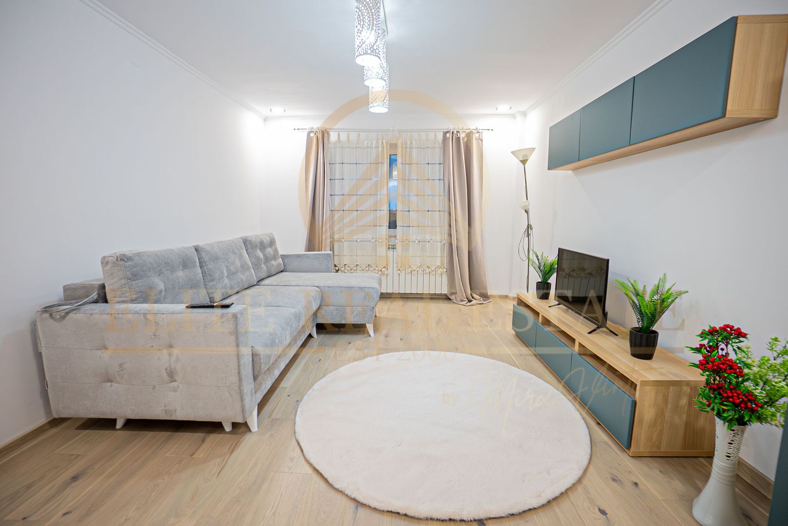 Gara - Vânzare apartament cu 2 camere, mobilat si utilat - Poză 1