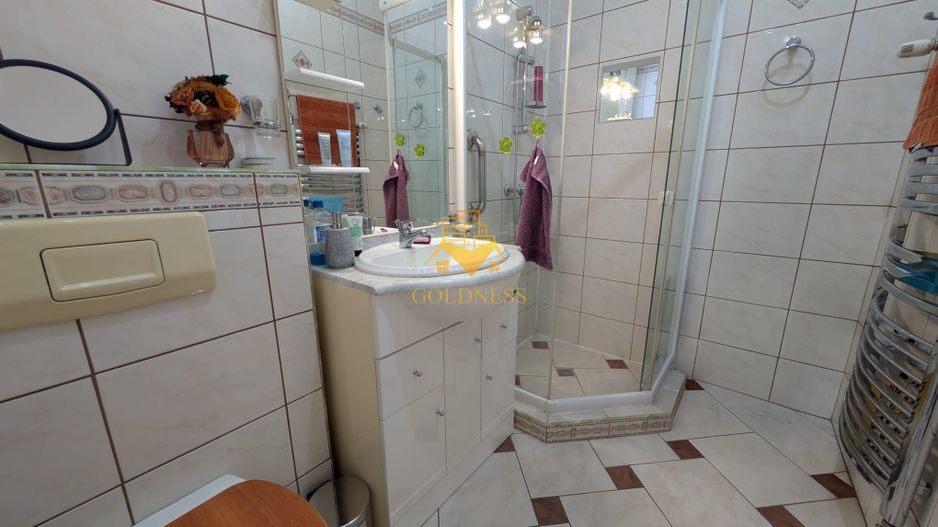 Vila, 6 Camere, 365 mp, 4 bai, Andrei Muresanu, Constantin Brancusi - Poză 7