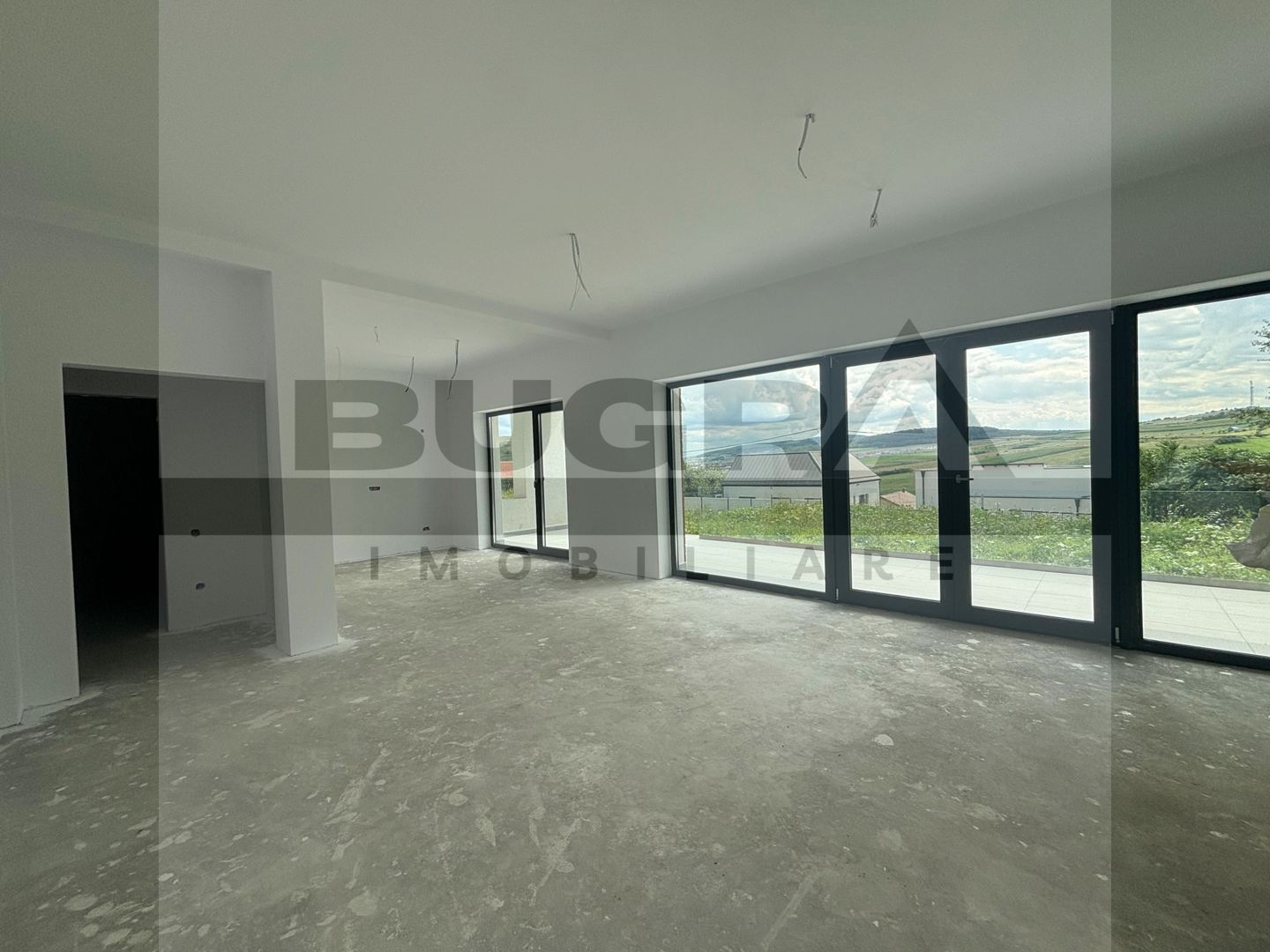 Casa individuala, 4 camere, vedere spre lac, Chinteni - Poză 6