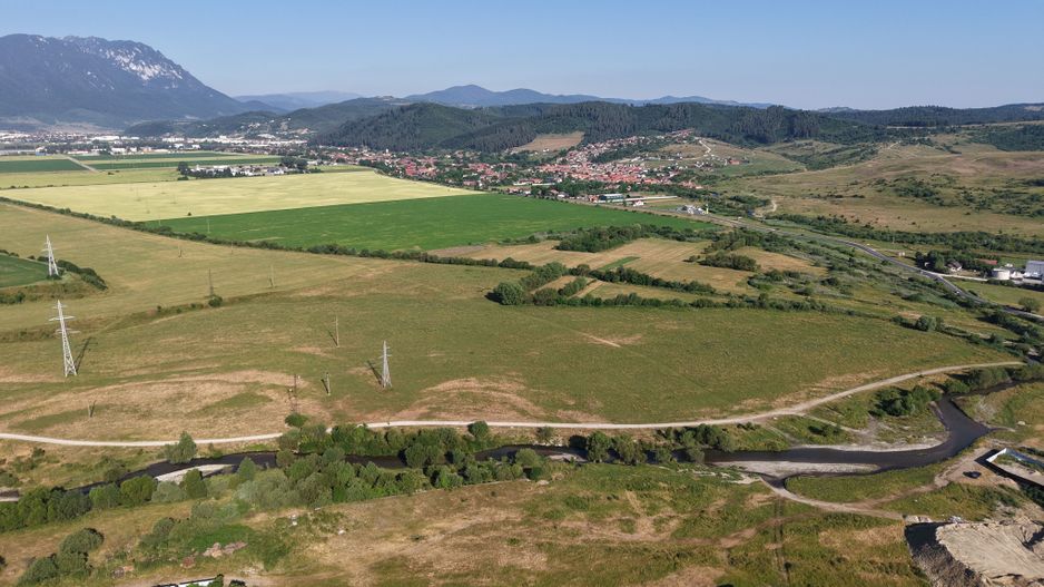 TEREN CU AMPLASAMENT RAR – DIRECT PE MALUL RÂULUI TURCU, ZĂRNEȘTI - Poză 2