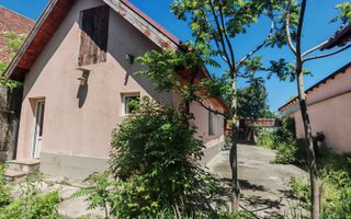 Casa cocheta Cristian zona Centrala, 2 camere,pod,beci,curte. - Poză 12