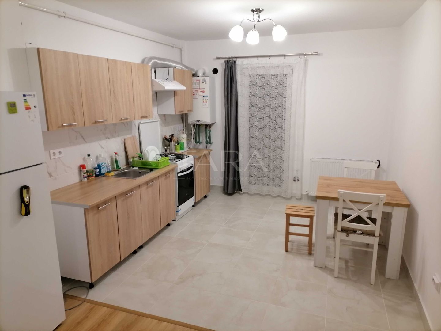 Apartament 2 camere, Floresti, zona Luxor. - Poză 1