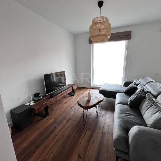 Casa cu 4 camere de vanzare in Floresti - Poză 5