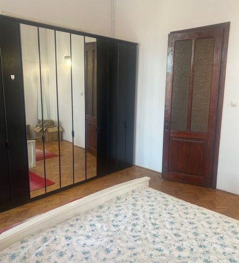 Apartament decomandat zona SINAIA - Poză 5